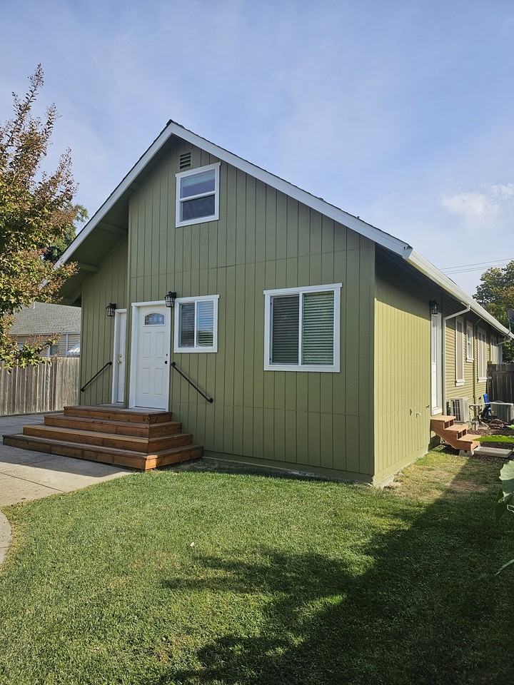 100 Solano Drive - Photo 2 of 16