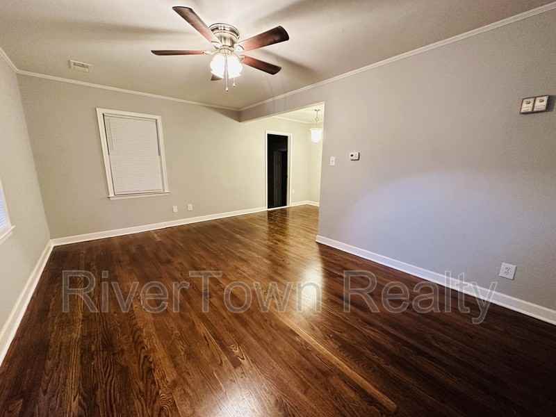 4053 Shirley Dr - Photo 2 of 16