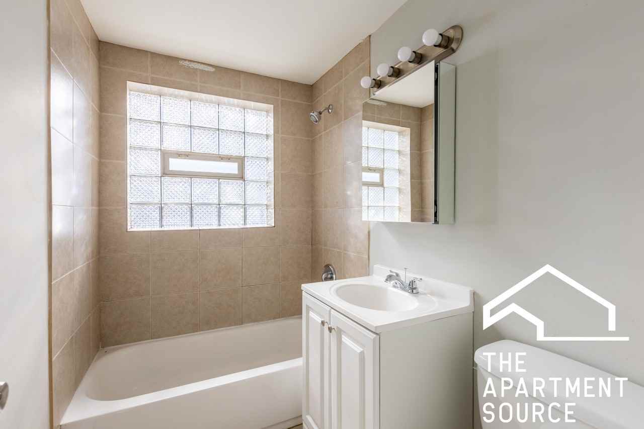 1300 S 51st Ct #202 - Photo 3 of 11