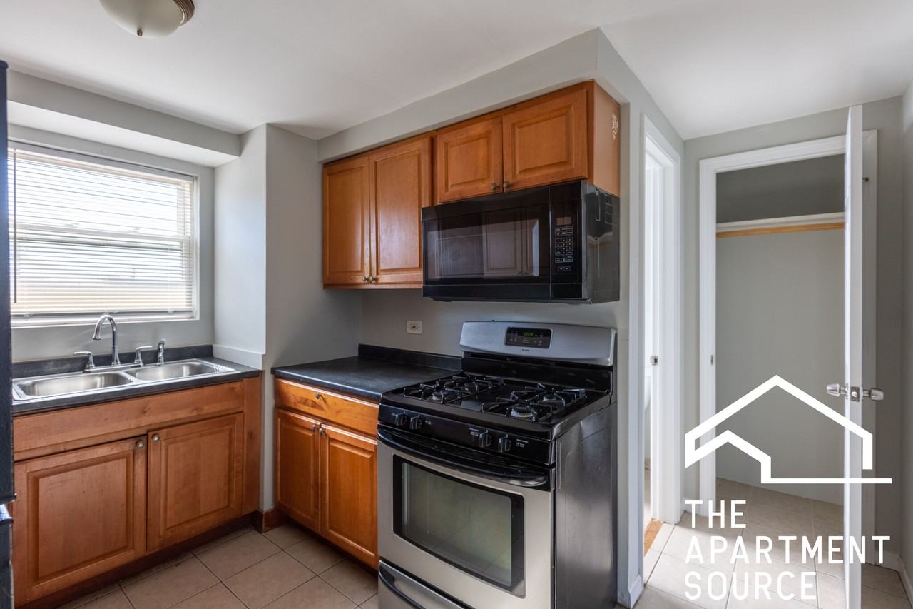 1300 S 51st Ct #202 - Photo 7 of 11