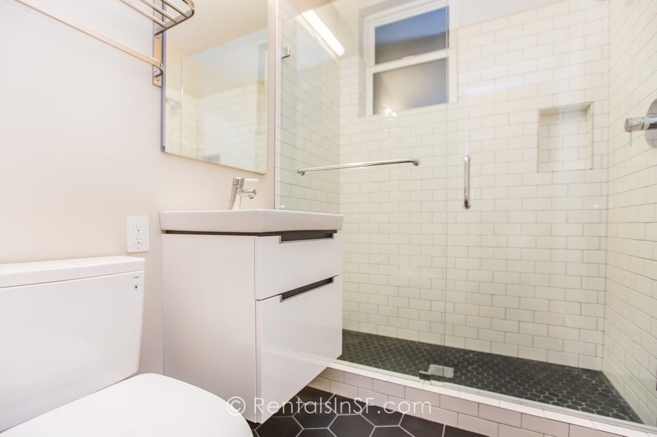 282 Linden St - Photo 5 of 8