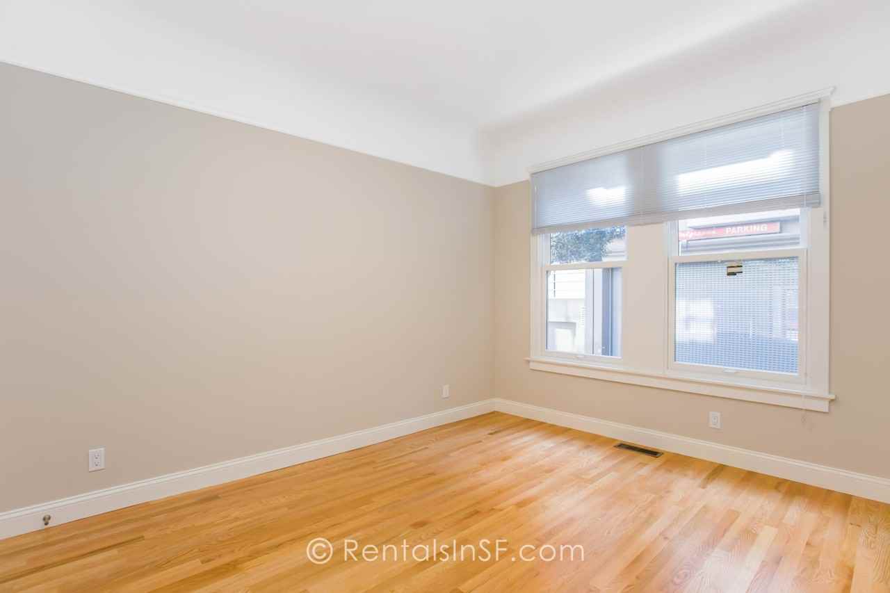 282 Linden St - Photo 6 of 8