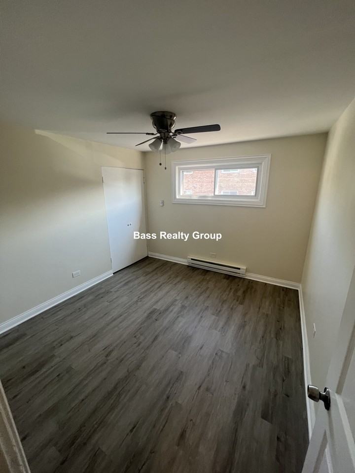 8403 S Harlem Ave #4 - Photo 2 of 7