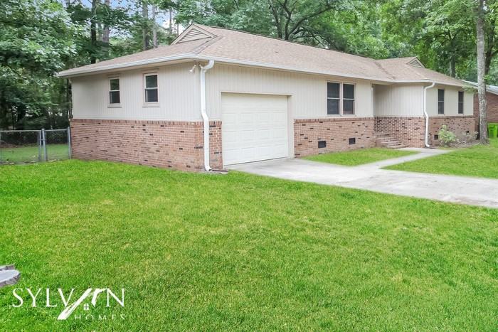 2222 S Partridge Cir - Photo 3 of 16