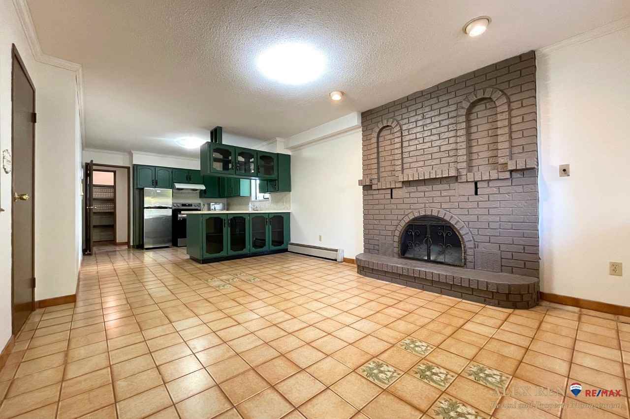 4366 Hurst Street, Burnaby, BC V5J 1M9, CAN 2 unit Rentals Zumper