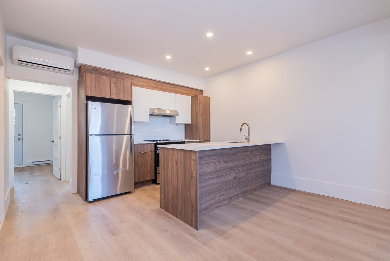 636 Rue Egan - Photo 2 of 17