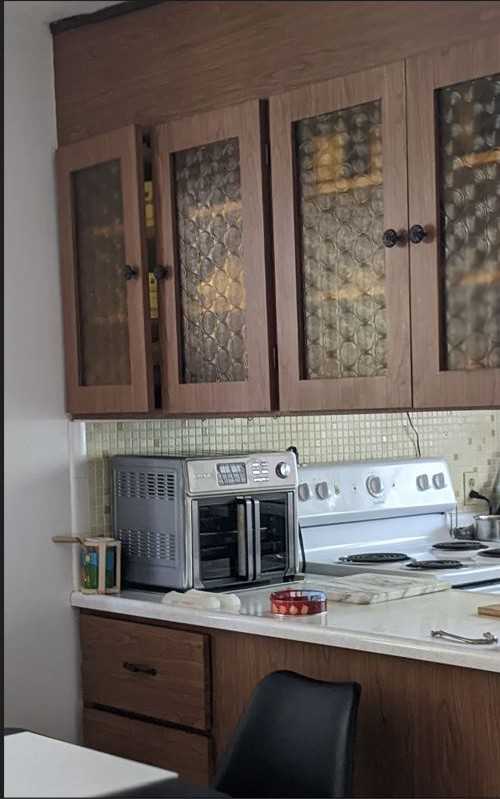 35 Faubert Dr - Photo 2 of 12