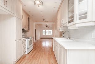 Avenue Sainte-Croix #1010 - Photo 1 of 1