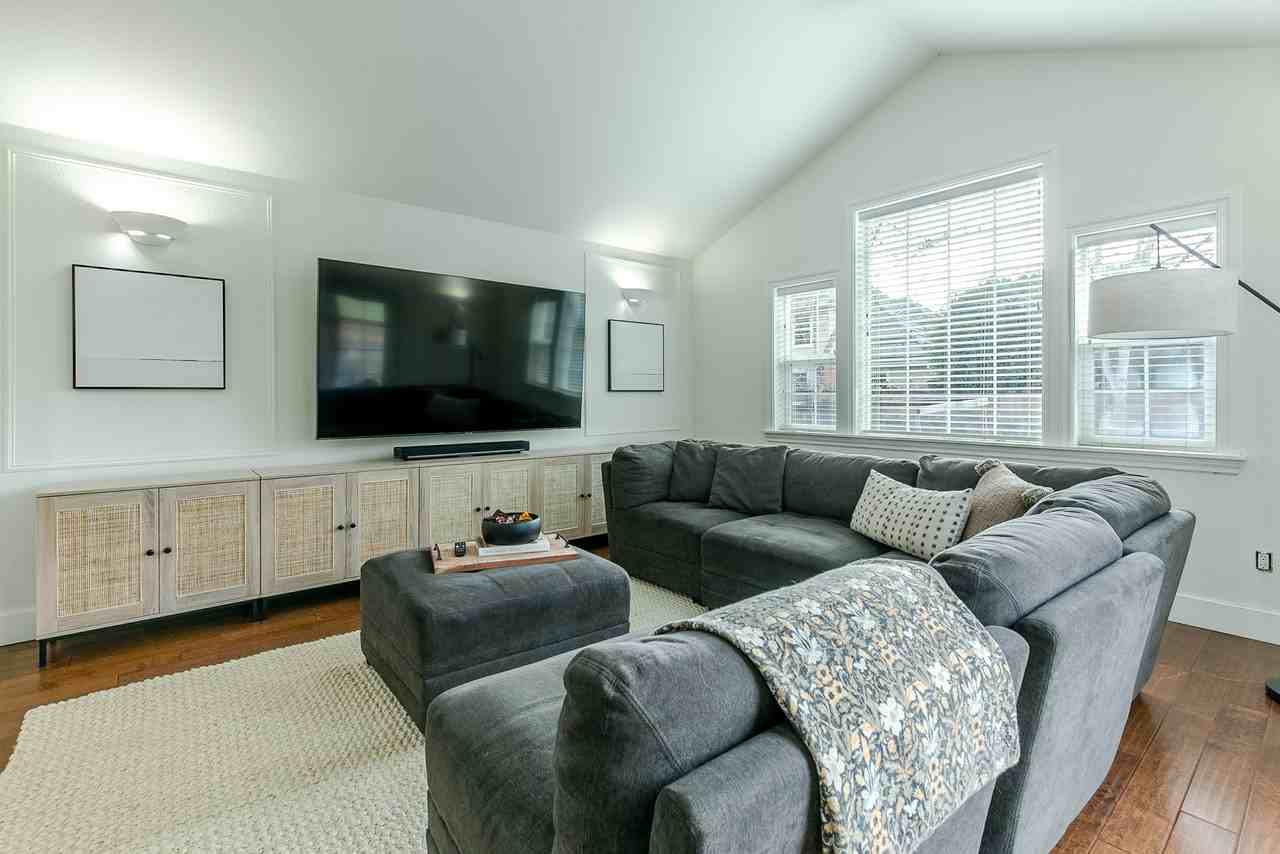 1241 Masters Avenue #1 - Photo 4 of 24