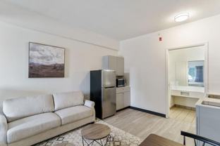 4018 W Vine St - Photo 1 of 1