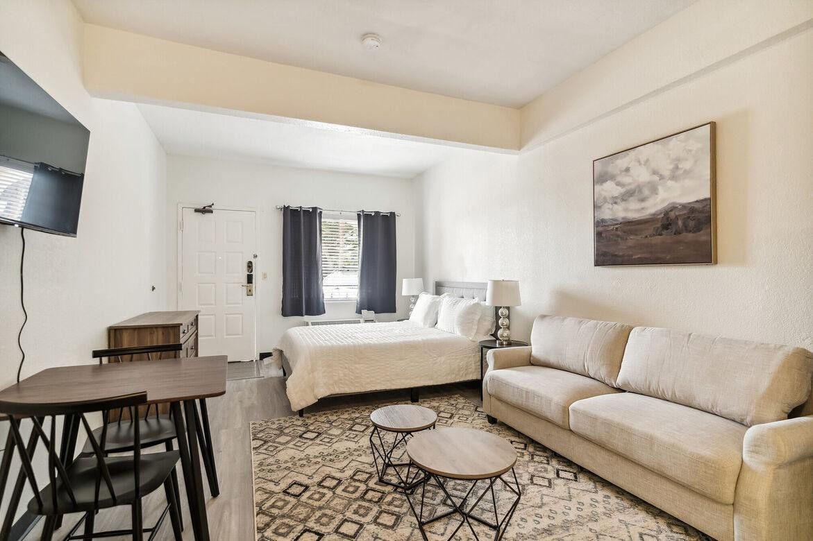 4018 W Vine St - Photo 6 of 27