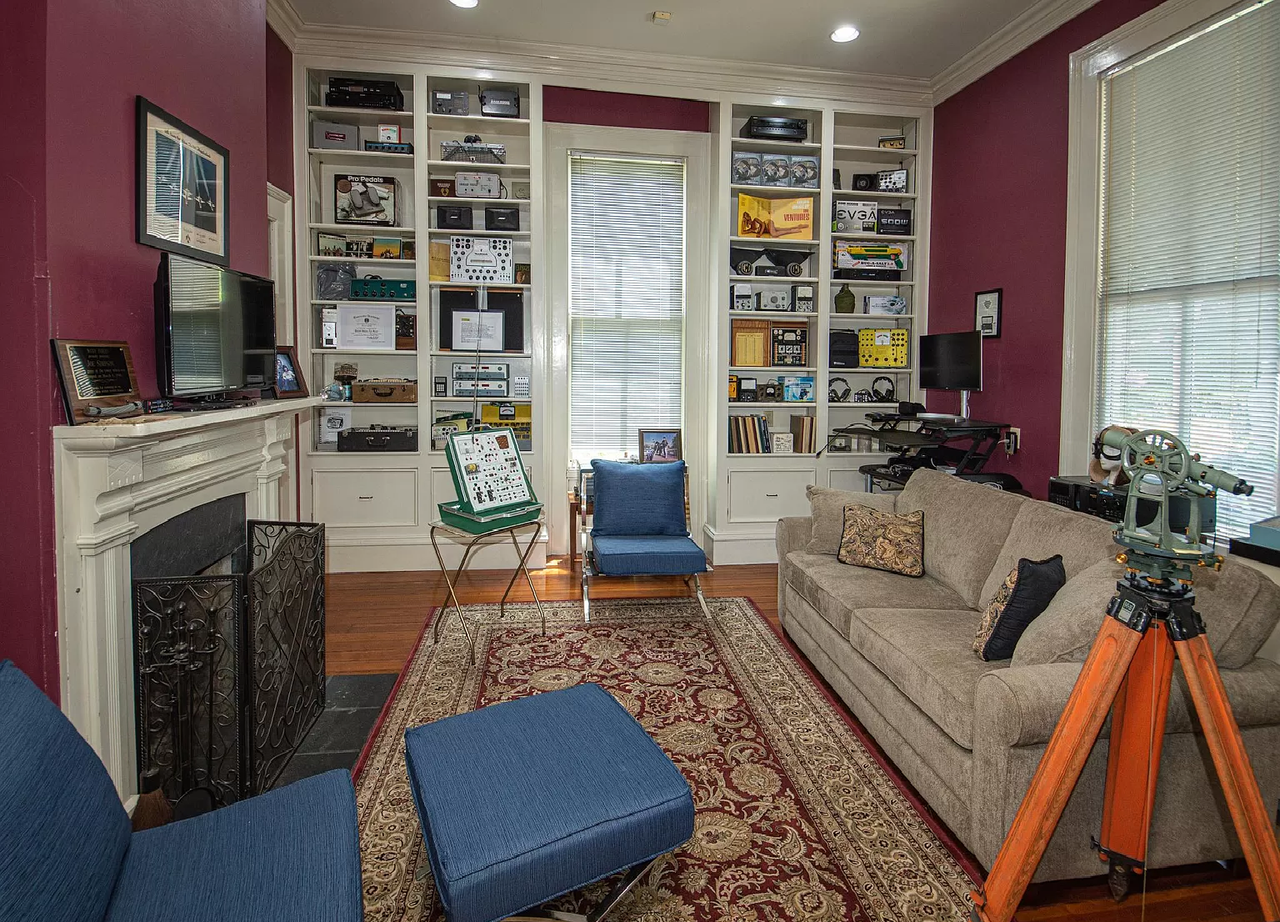 436 Clayton St - Photo 2 of 9