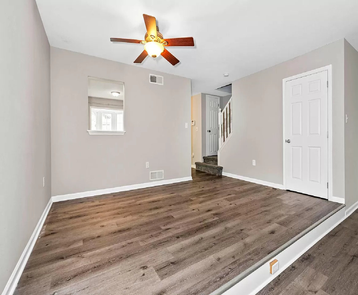 400 Revolution Ct - Photo 3 of 12