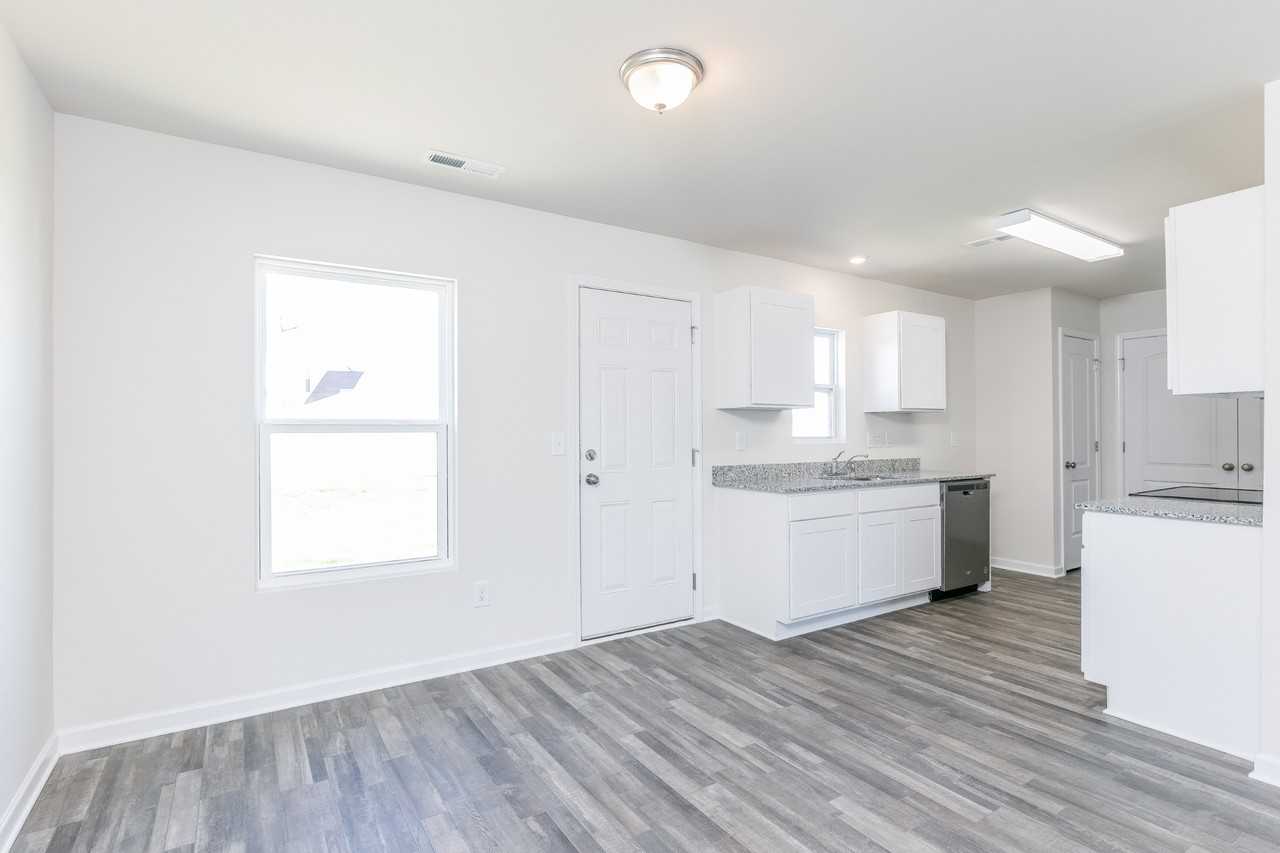 1441 Centipede Dr - Photo 5 of 15