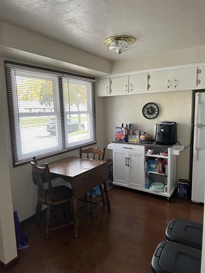 413 Tampa Way - Photo 3 of 11