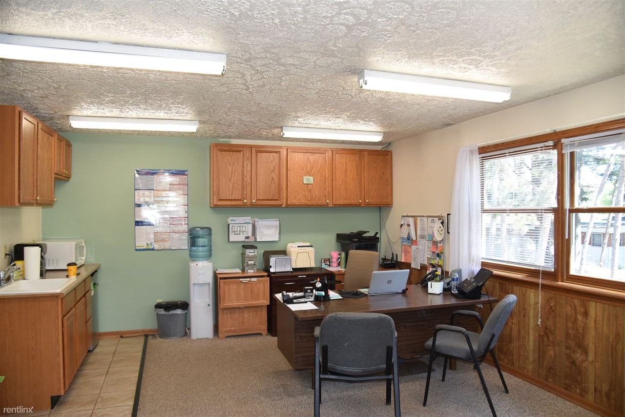 Pinewood Estates - Photo 3 of 23