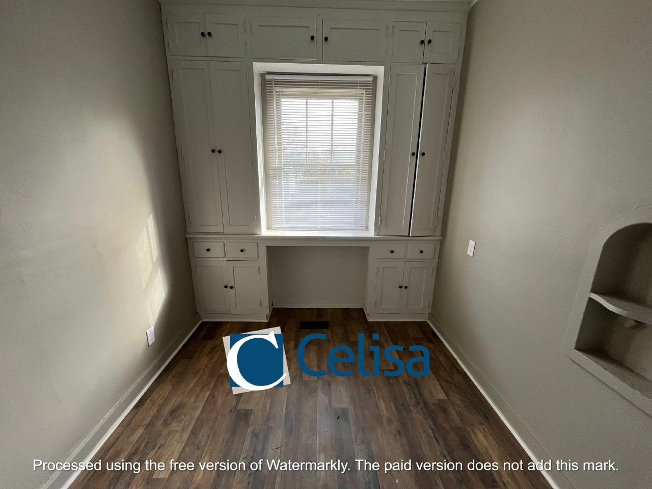 807 W Creighton Ave - Photo 3 of 9