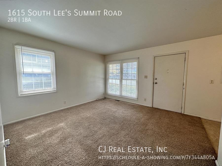 1615 S Lees Summit Rd - Photo 2 of 9