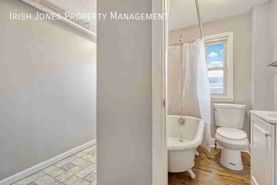 19 Hinman Ave #2 - Photo 3 of 17