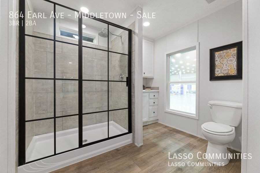 864 Earl Ave - Photo 2 of 6