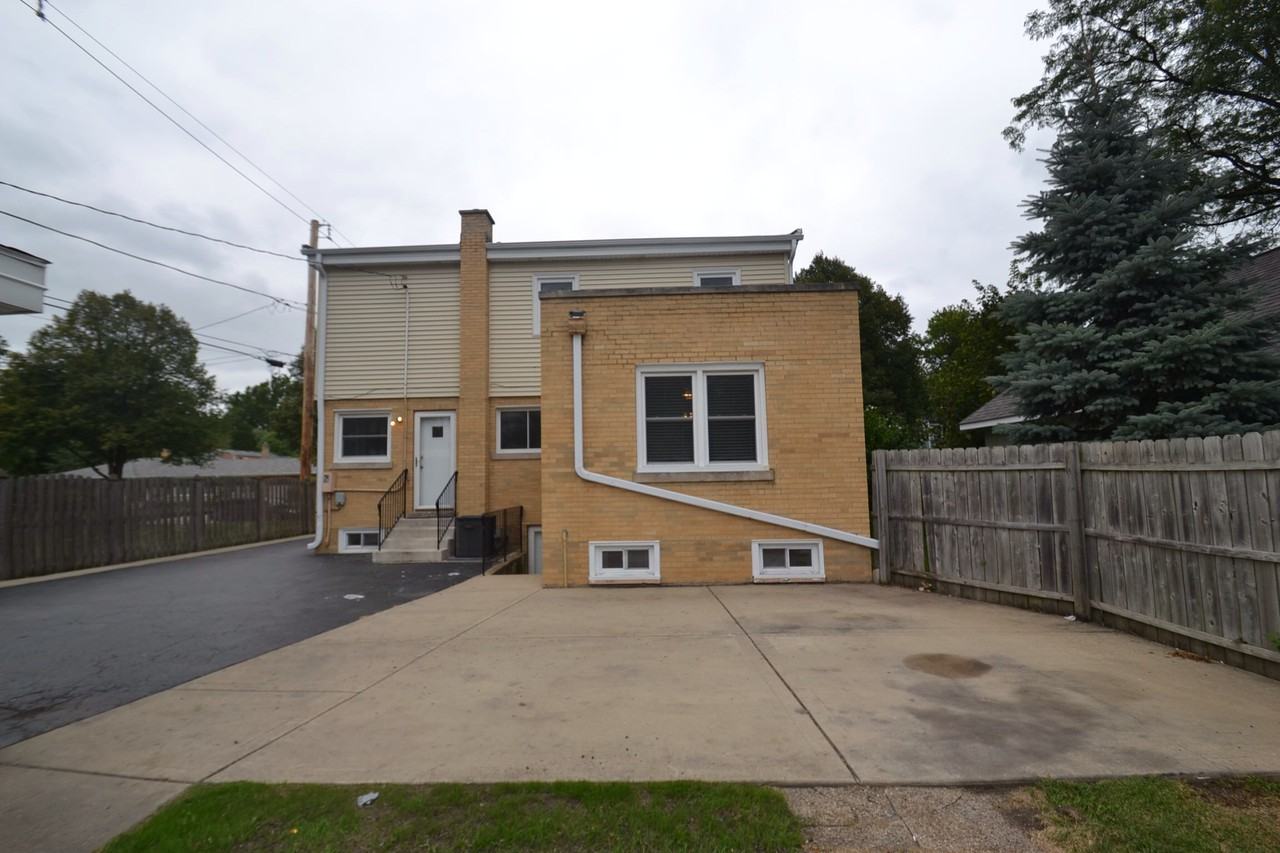 43 W Washington St - Photo 2 of 7