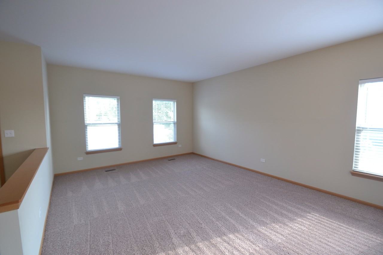 804 Kindberg Ct - Photo 2 of 7