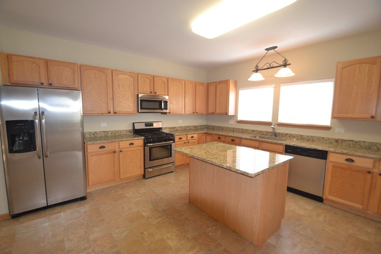 804 Kindberg Ct - Photo 3 of 7