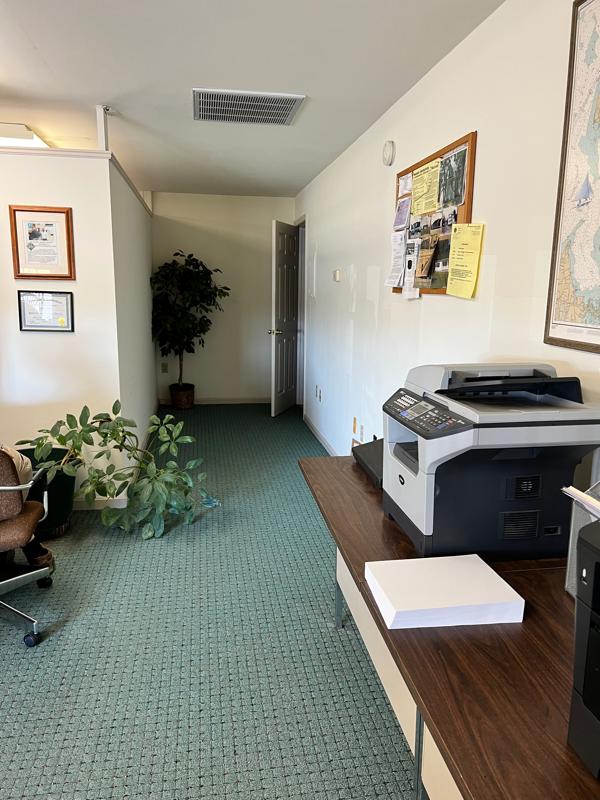 152 Morgnec Rd - Photo 2 of 8