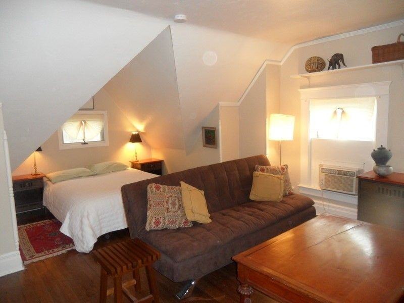 717 W Huron St #5 - Photo 3 of 10