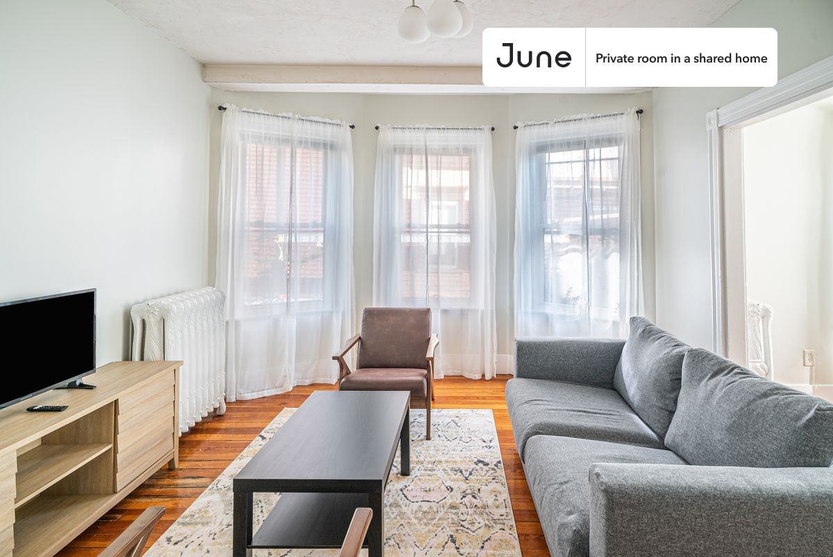 6 Haskell St #F - Photo 6 of 22
