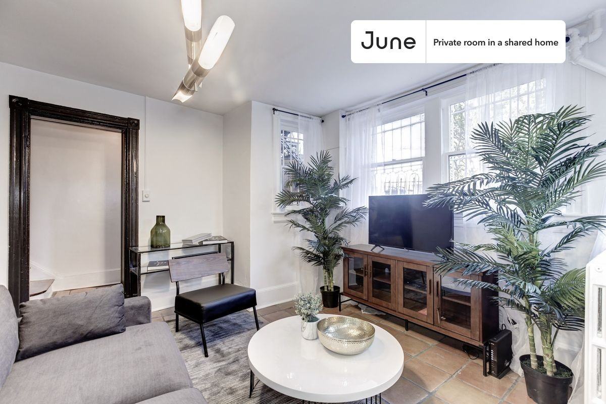 773 10th St Se #1A - Photo 6 of 12