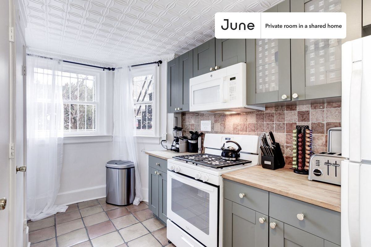 773 10th St Se #1A - Photo 7 of 12