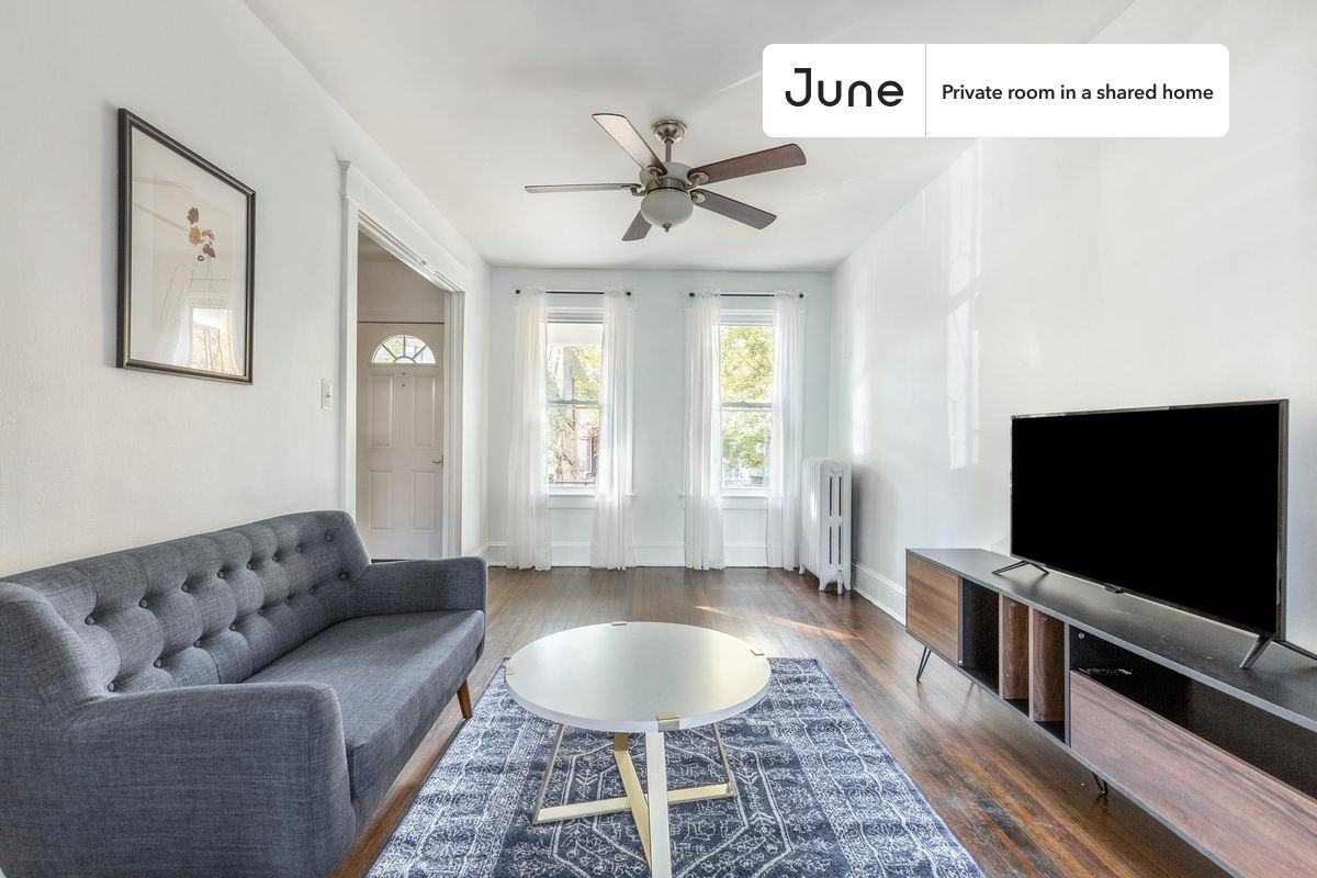 616 Orleans Pl Ne #B - Photo 6 of 21