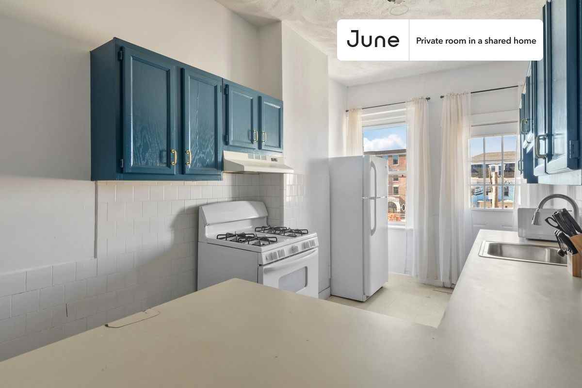 7 Linden St #B - Photo 5 of 11