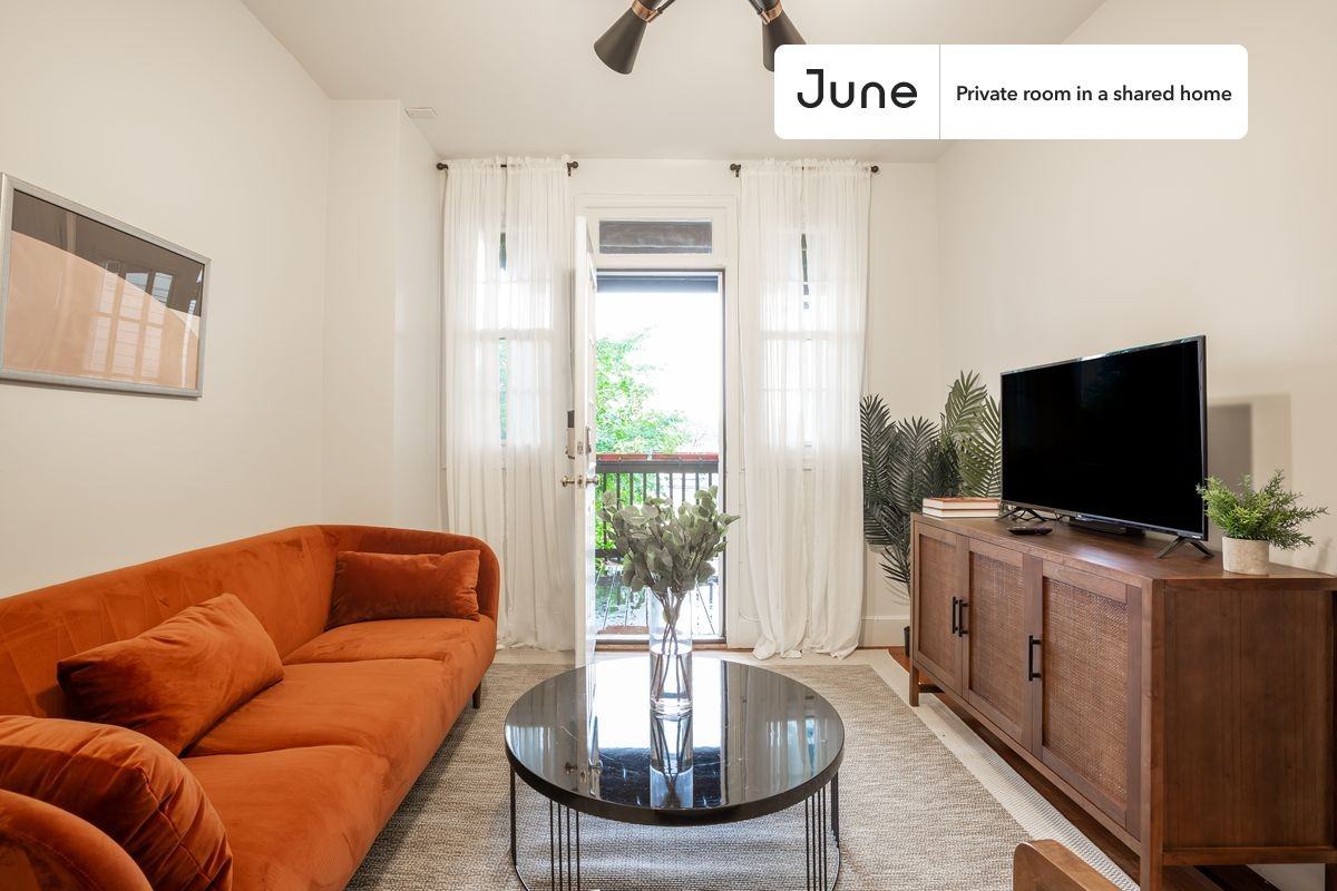 756 Fairmont St Nw #D - Photo 6 of 15