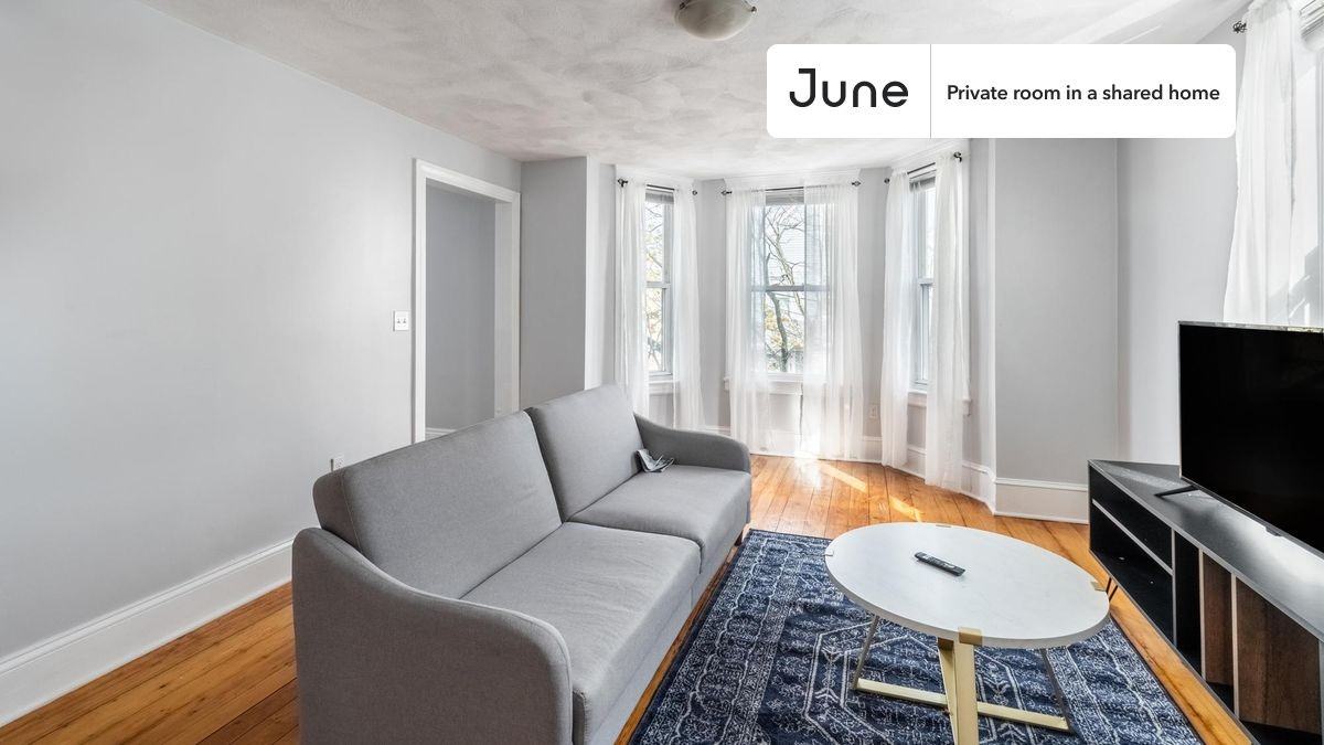 100 Flint St #A - Photo 4 of 18