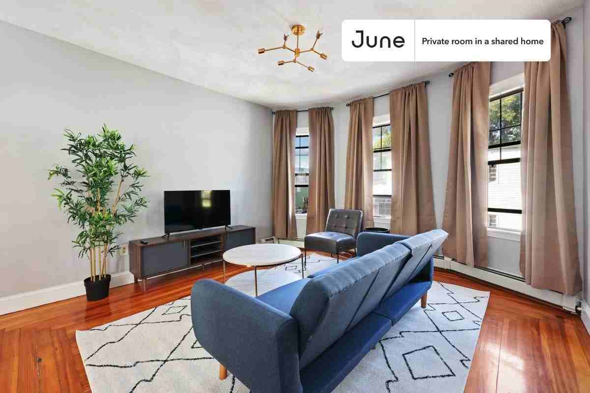 10 Norton St #A - Photo 5 of 19