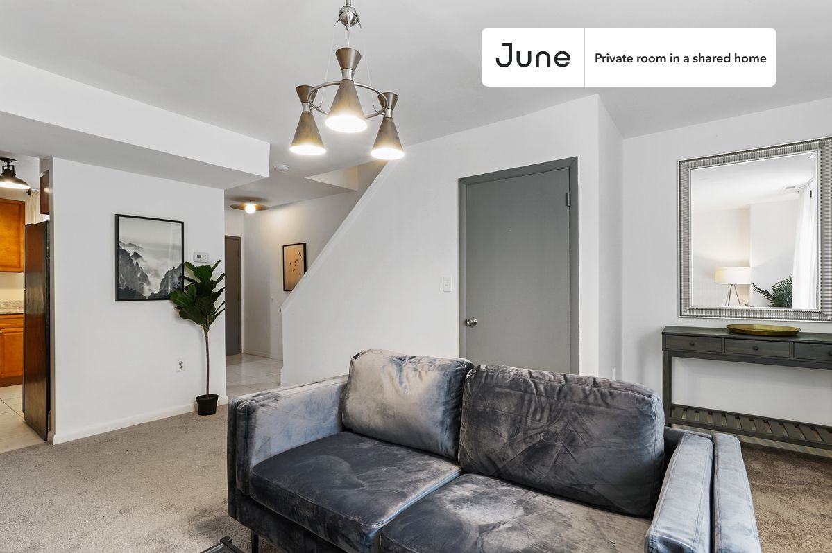 1318 11th St Nw #2A - Photo 5 of 18