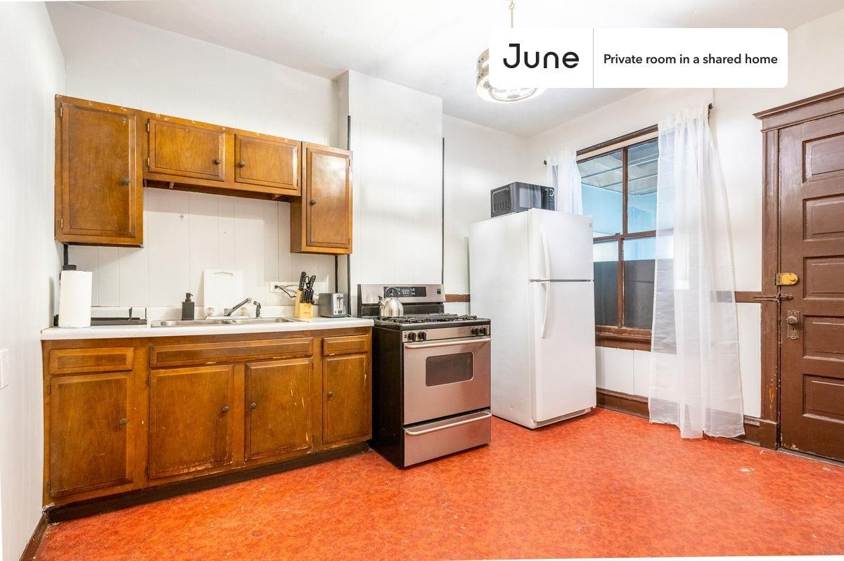 1223 W Gunnison St #A - Photo 7 of 19