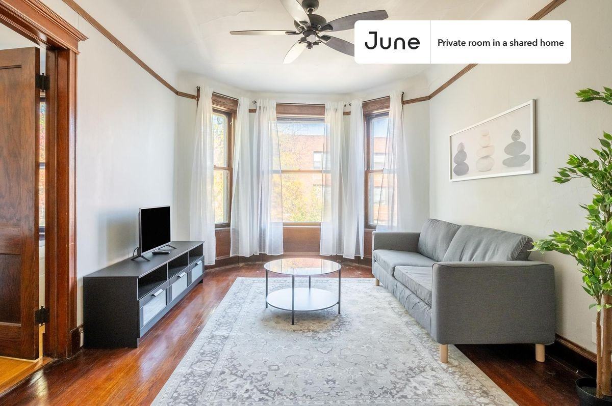 1223 W Gunnison St #C - Photo 6 of 16