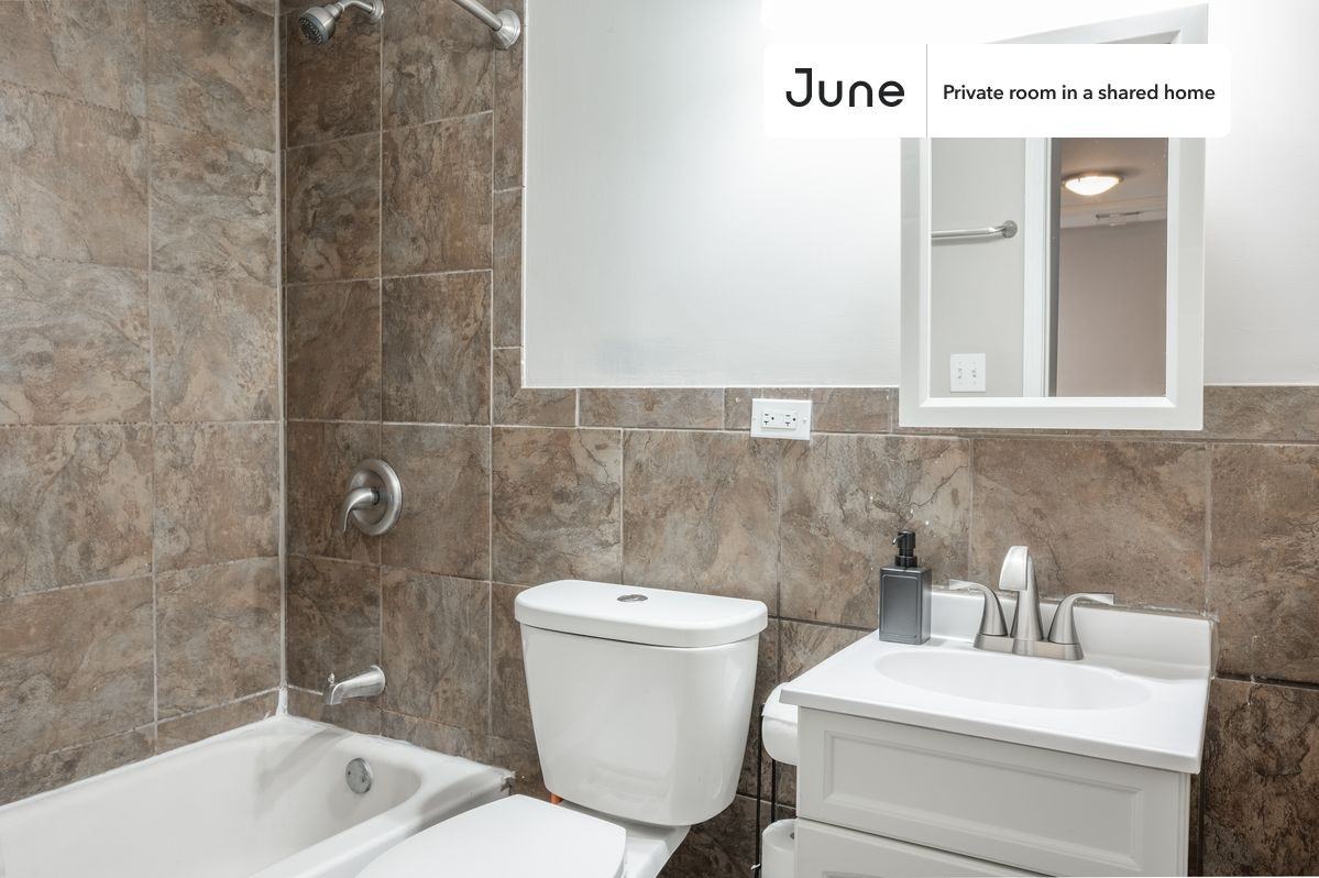 3516 W Belden Ave #B - Photo 5 of 16