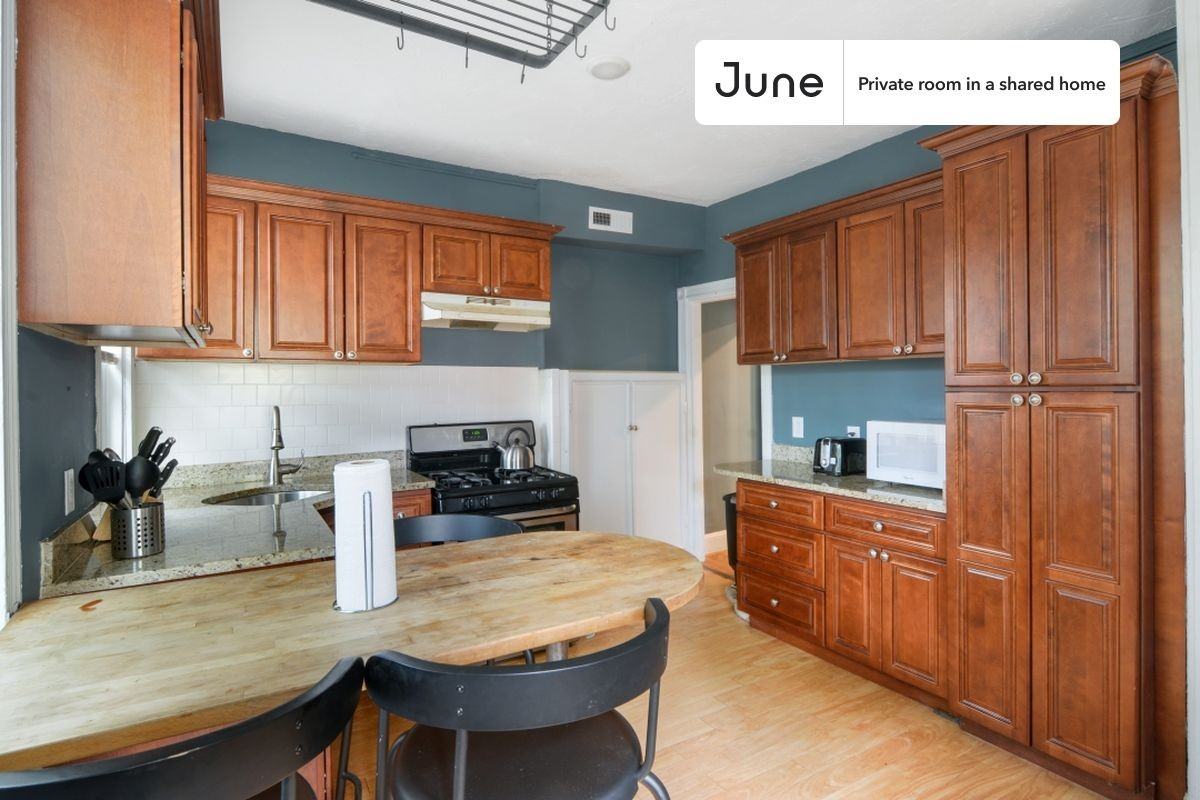 19 Putnam Ave #G - Photo 7 of 17