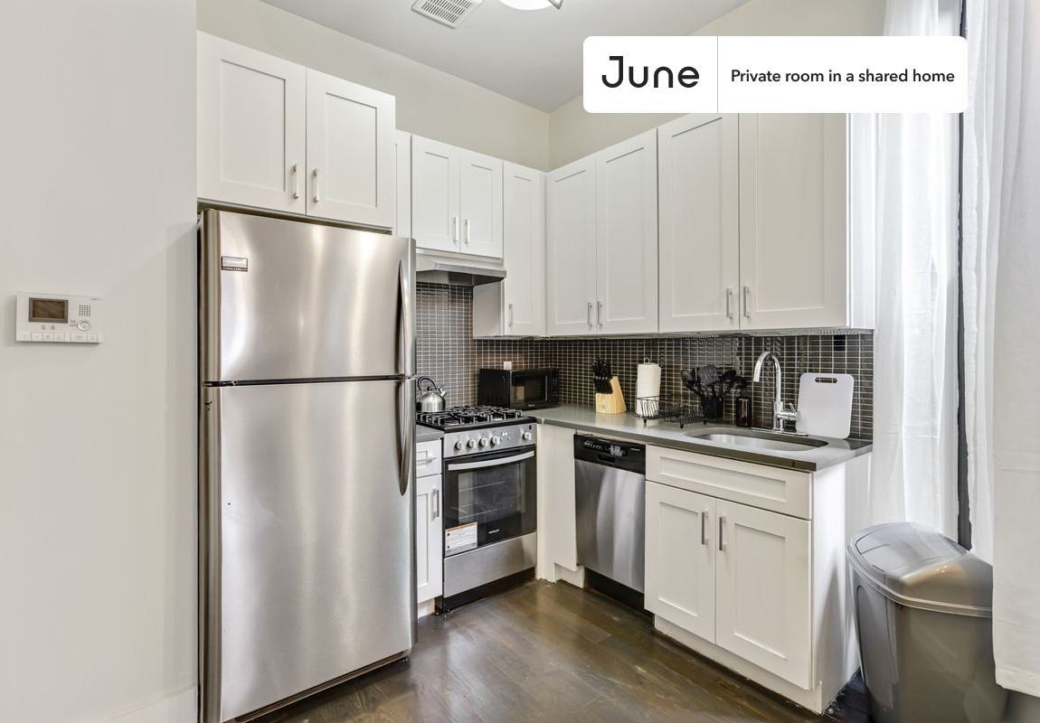 60 New York Ave #B - Photo 6 of 17