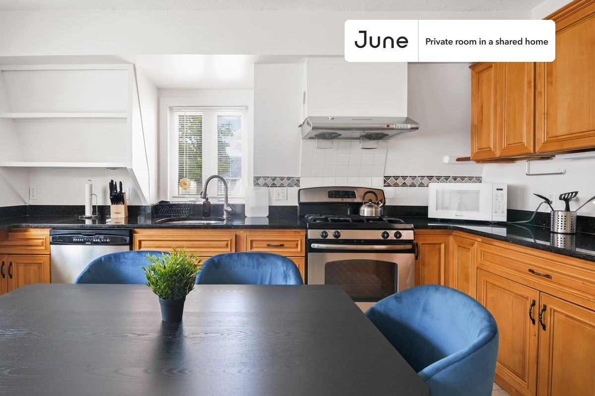 30 Royal St #D - Photo 7 of 15