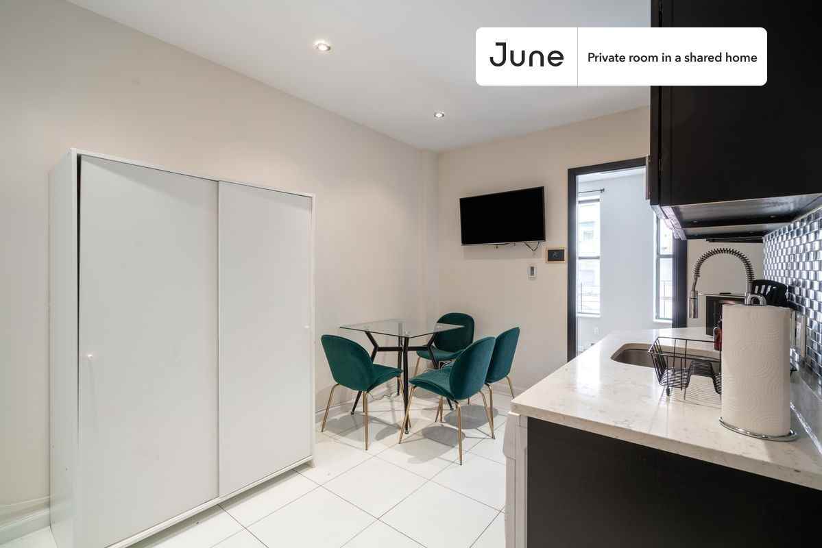 342 Manhattan Ave #D - Photo 7 of 13