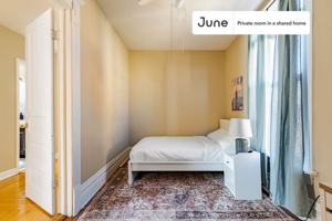 featured image of 1214 North Damen Avenue #B