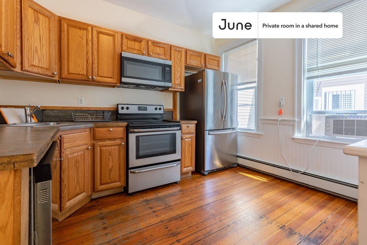 1 Folsom Ave #C - Photo 4 of 13