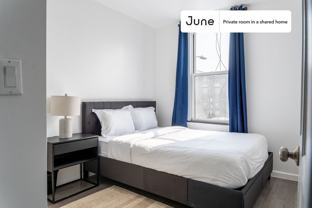 2572 Steinway St #D - Photo 1 of 1