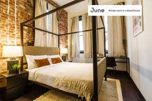 featured image of 131 W 14th St #E