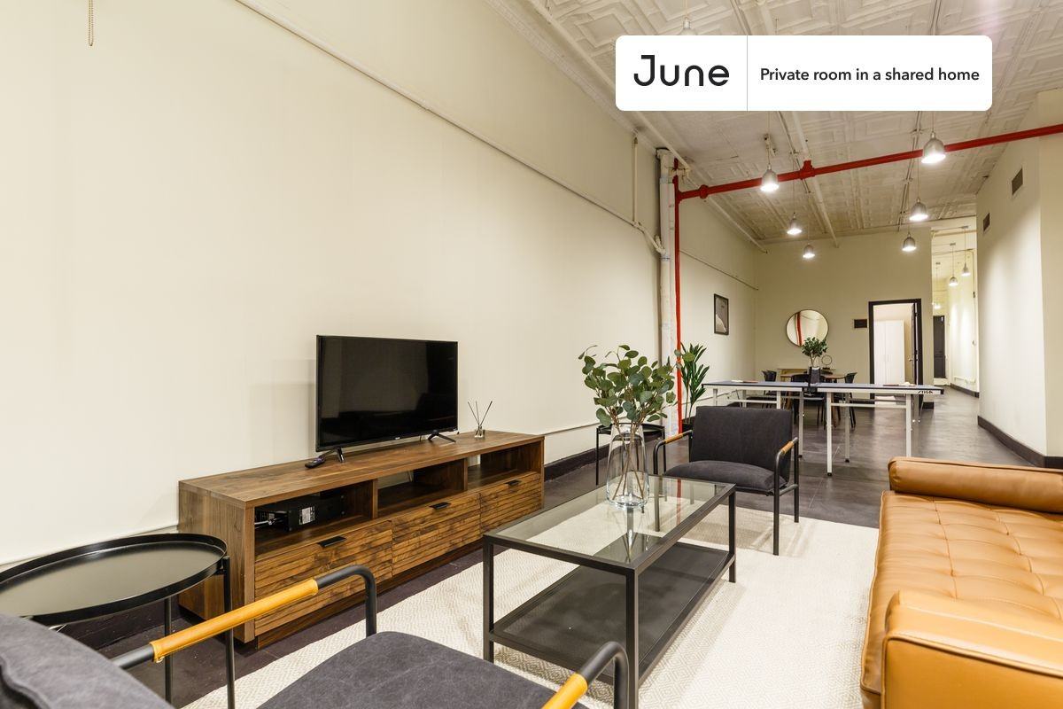 131 W 14th St #B - Photo 6 of 14